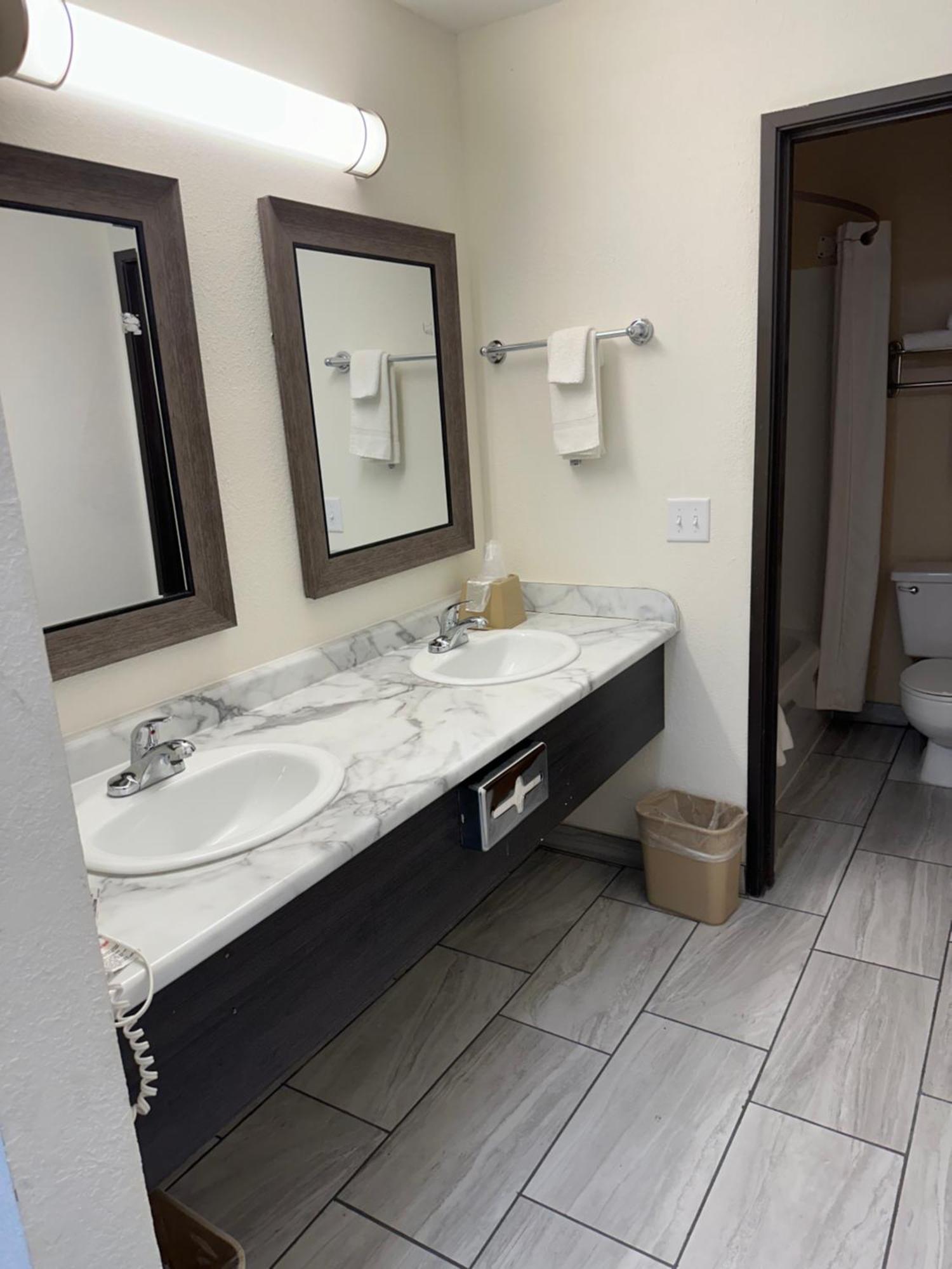 Super 8 By Wyndham Grand Island Hotel Luaran gambar