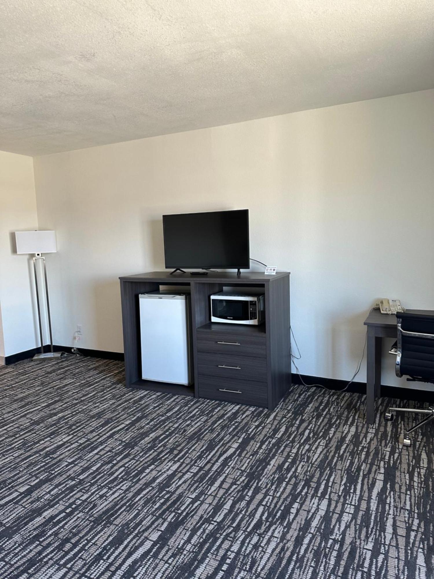 Super 8 By Wyndham Grand Island Hotel Luaran gambar
